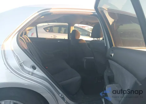 2005 Honda Accord 2.4 Lx from USA, damaged, VIN JHMCM56425C000613